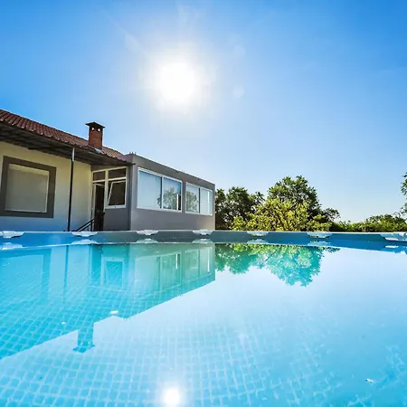 Сasa de vacaciones Ivanka By Interhome *
