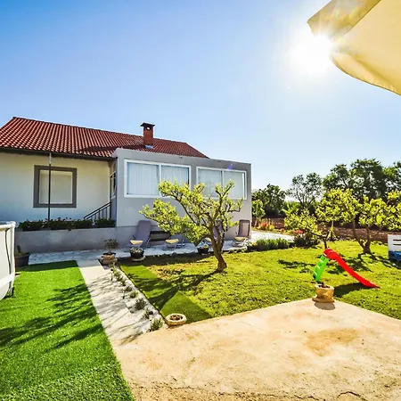 Ivanka By Interhome Biograd Na Moru